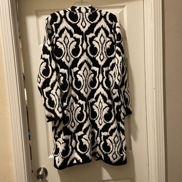 EUC  Chico's Black & White Tunic jacket  Chico's 2 / L / 12/14 - Picture 2 of 7